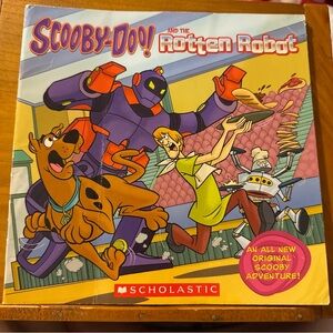 Scooby-Doo! and the Rotten Robot by Mariah Balaban Children’s Book